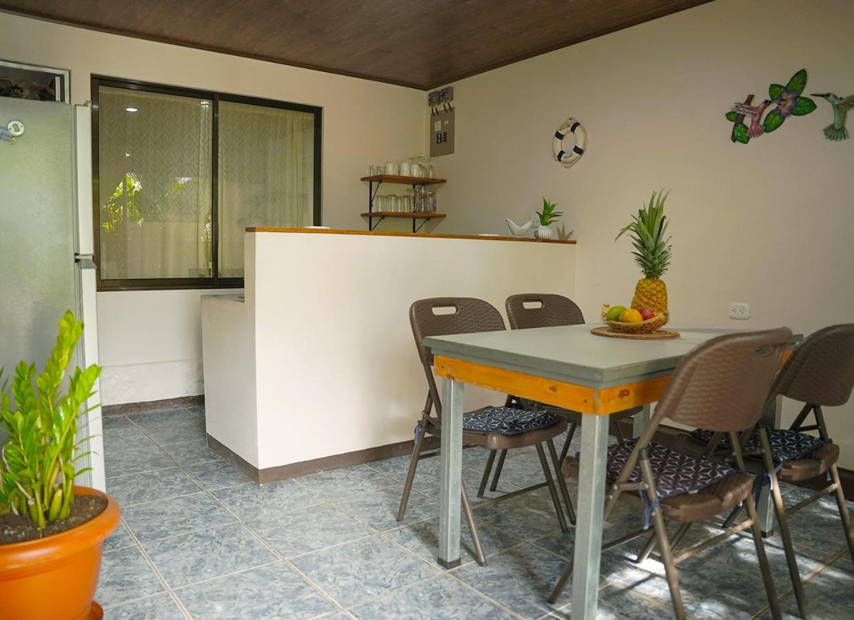 Apartamentos Y Studios Brisas Del Mar Santa Teresa Playa Santa Teresa  Екстер'єр фото